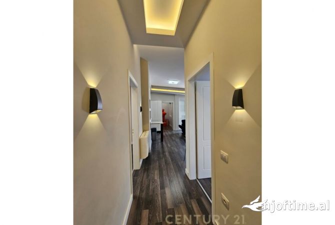 Shtepi ne shitje 3+1 ne Tirane - 310,000 Euro