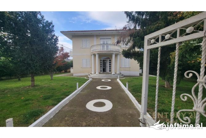 Shtepi ne shitje 7+1 ne Tirane - 360,000 Euro