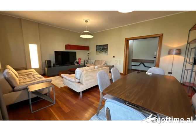 Shtepi me qera Apartament ne Tirane, 3+1, Mobilimi E mobiluar, Pagesa 1,500  Euro.