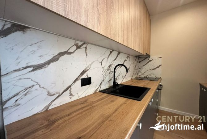 Shtepi ne shitje 1+1 ne Tirane - 150,000 Euro