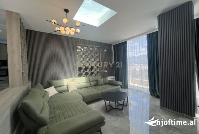 Shtepi me qera 3+1 ne Tirane - 2,000 Euro
