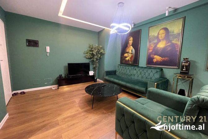 Shtepi ne shitje 2+1 ne Tirane - 160,000 Euro