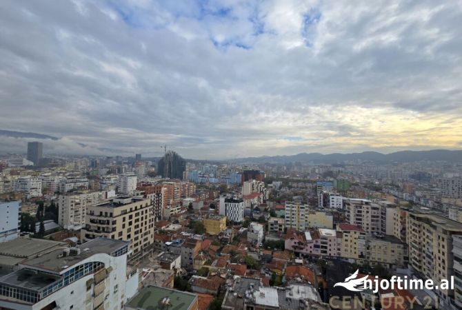 Shtepi me qera 2+1 ne Tirane - 1,900 Euro