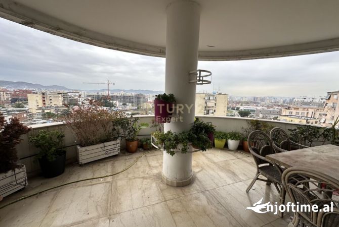 Shtepi ne shitje Apartament ne Tirane, 4+1, Mobilimi E mobiluar, Pagesa 440,000  Euro.