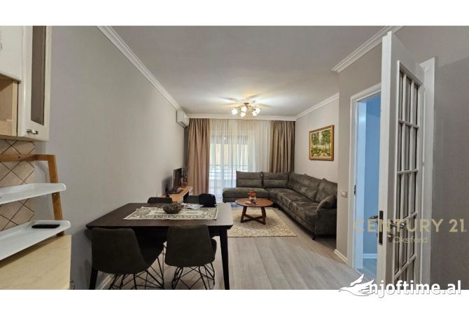 Shtepi me qera 2+1 ne Tirane - 750 Euro