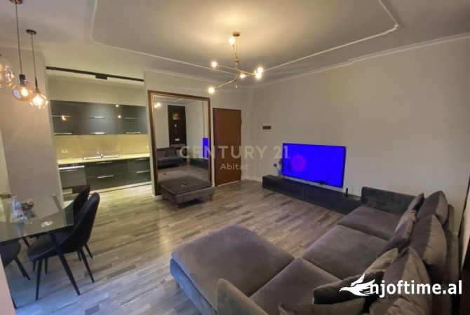 Shtepi ne shitje 2+1 ne Tirane - 230,000 Euro