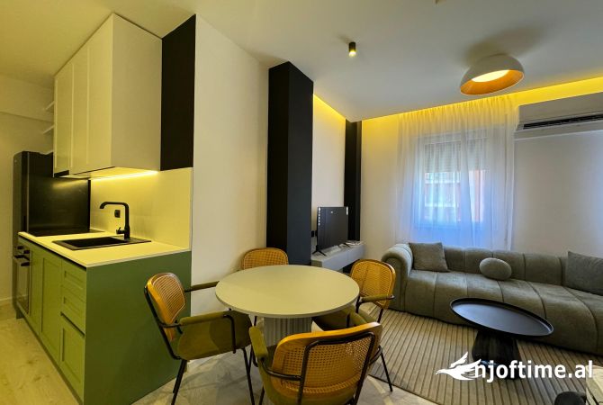 Shtepi me qera Apartament ne Tirane, Garsoniere, Mobilimi E mobiluar, Pagesa 470  Euro.
