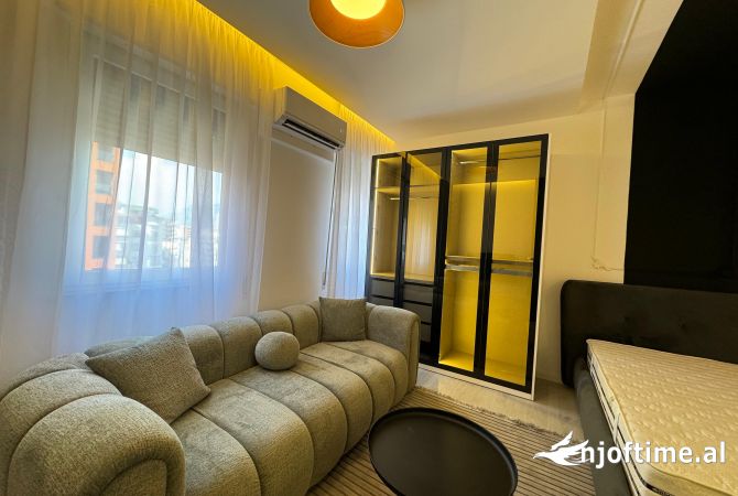 Shtepi me qera Garsoniere ne Tirane - 470 Euro