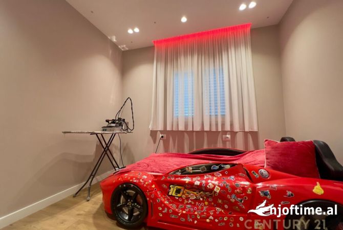 Shtepi ne shitje Apartament ne Tirane, 2+1, Mobilimi E mobiluar, Pagesa 210,000  Euro.