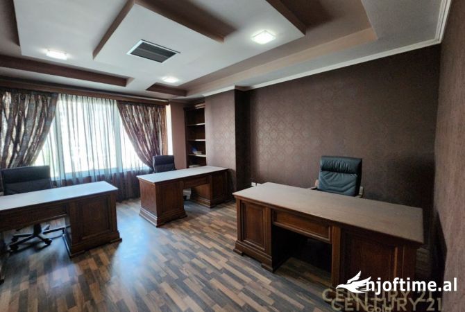 Ambient biznesi ne shitje 3+1 ne Tirane - 500,000 Euro