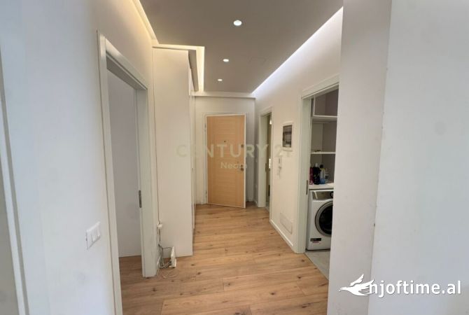 Shtepi ne shitje Apartament ne Tirane, 2+1, Mobilimi E mobiluar, Pagesa 340,000  Euro.