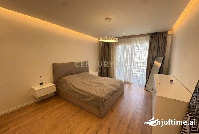 Shtepi ne shitje Apartament ne Tirane, 2+1, Mobilimi E mobiluar, Pagesa 340,000  Euro.