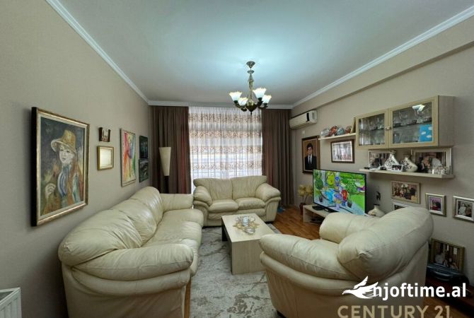 Shtepi ne shitje 2+1 ne Tirane - 250,000 Euro