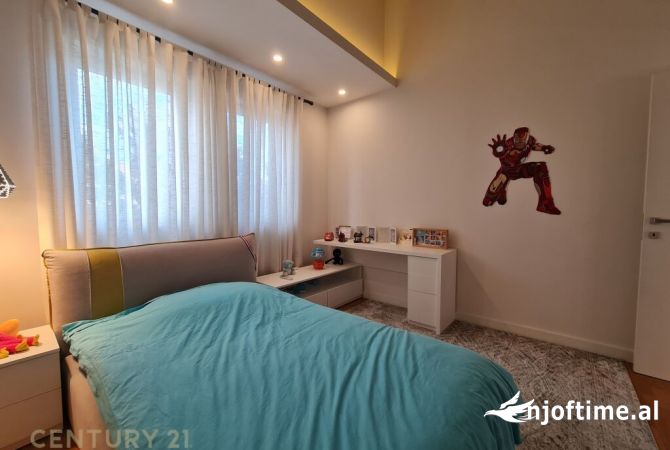 Shtepi me qera Vila Luksoze ne Tirane, 3+1, Mobilimi E mobiluar, Pagesa 4,500  Euro.