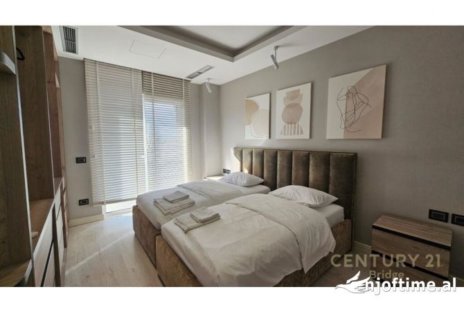 Shtepi ne shitje Apartament ne Tirane, 2+1, Mobilimi E mobiluar, Pagesa 380,000  Euro.