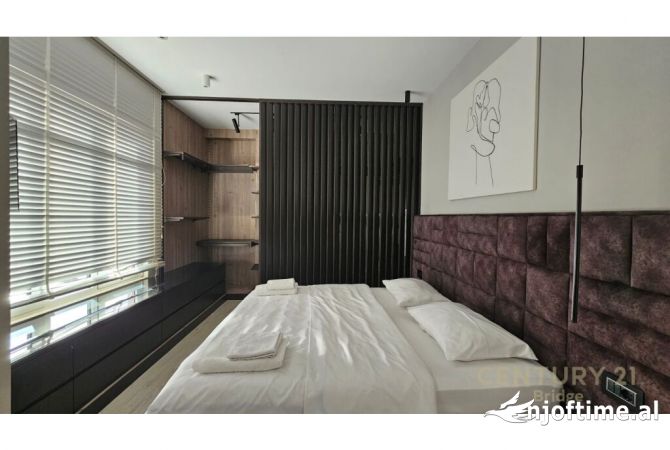 Shtepi ne shitje Apartament ne Tirane, 2+1, Mobilimi E mobiluar, Pagesa 380,000  Euro.