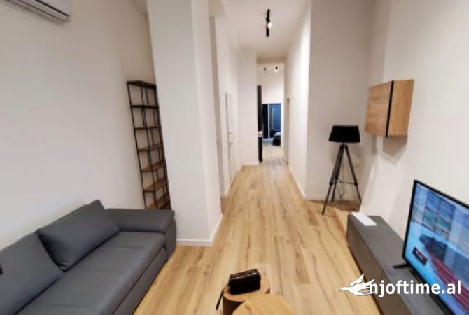 Shtepi ne shitje Apartament ne Tirane, 1+1, Mobilimi E mobiluar, Pagesa 150,000  Euro.