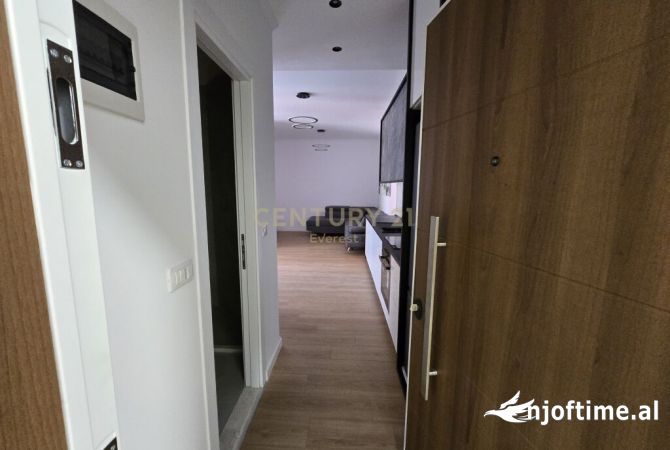 Shtepi ne shitje Apartament ne Tirane, 2+1, Mobilimi E mobiluar, Pagesa 148,000  Euro.