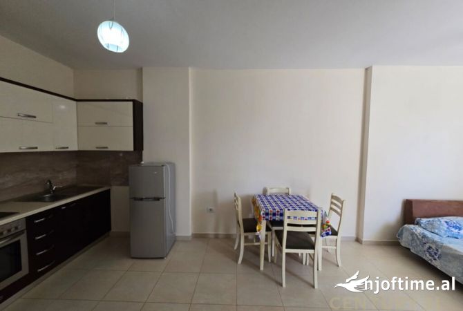 Shtepi ne shitje Apartament ne Durres, 1+1, Mobilimi E mobiluar, Pagesa 84,000  Euro.