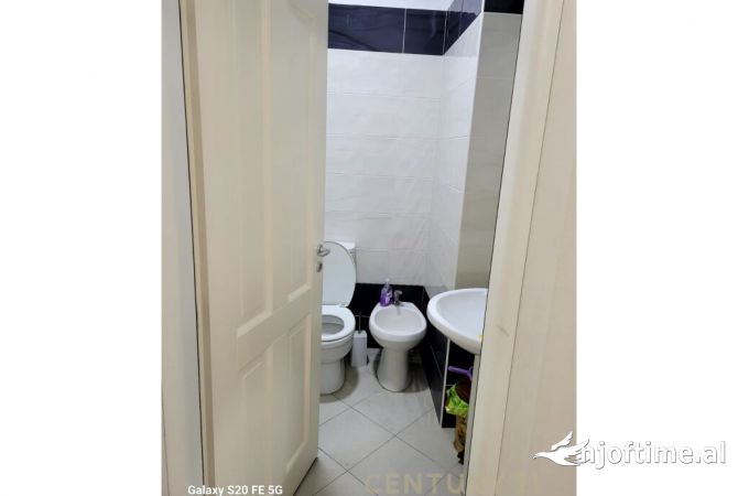 Shtepi ne shitje Apartament ne Durres, 1+1, Mobilimi E mobiluar, Pagesa 87,000  Euro.