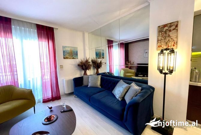 Shtepi ne shitje Apartament ne Tirane, 2+1, Mobilimi E mobiluar, Pagesa 239,000  Euro.