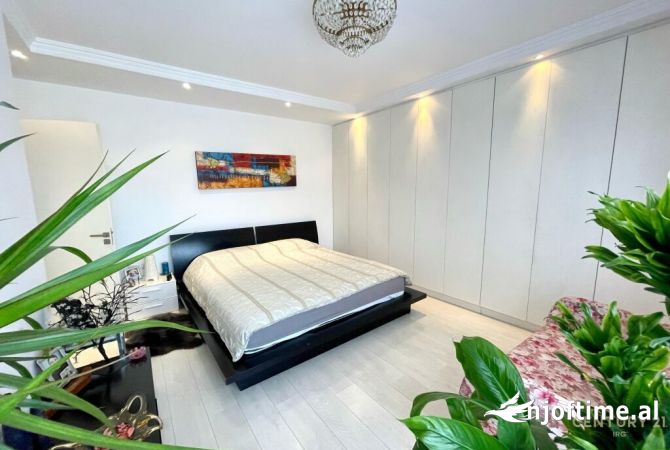 Shtepi ne shitje Apartament ne Tirane, 2+1, Mobilimi E mobiluar, Pagesa 239,000  Euro.