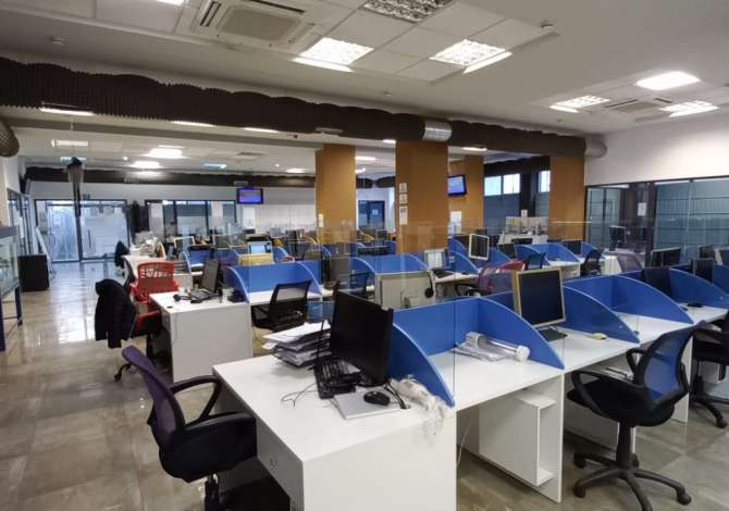 AMBIENT KOMERCIAL PER QIRA TE SELVIA!