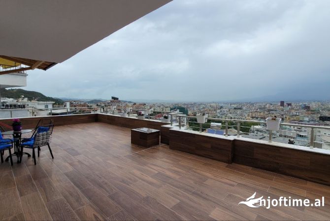 Shtepi me qera Apartament ne Tirane, 2+1, Mobilimi E mobiluar, Pagesa 900  Euro.