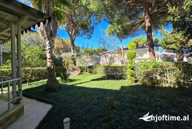 Shtepi ne shitje Apartament ne Durres, 2+1, Mobilimi E mobiluar, Pagesa 280,000  Euro.