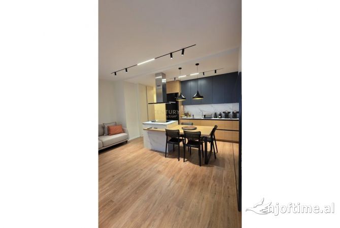 Shtepi ne shitje 2+1 ne Tirane - 390,000 Euro