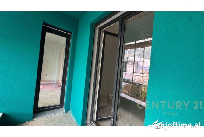 Shtepi ne shitje Apartament ne Tirane, 2+1, Mobilimi Bosh, pa mobiluar, Pagesa 115,000  Euro.