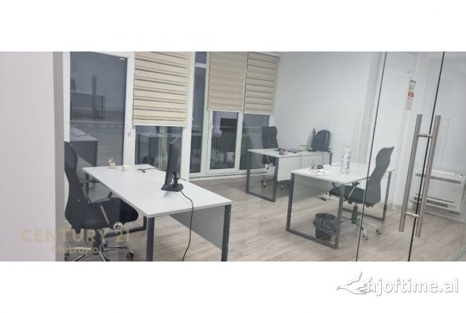Ambient biznesi me qera 3+1 ne Tirane - 1,300 Euro