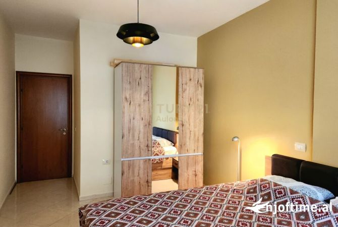 Shtepi ne shitje Apartament ne Vlore, 2+1, Mobilimi E mobiluar, Pagesa 250,000  Euro.