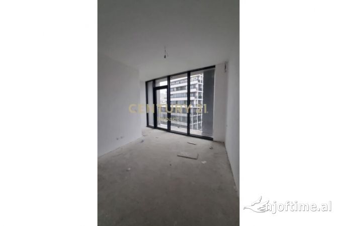 Apartment for sale in Tirana 3+1, Emty