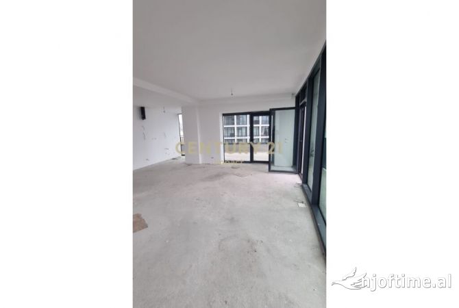 Apartment for sale in Tirana 3+1, Emty