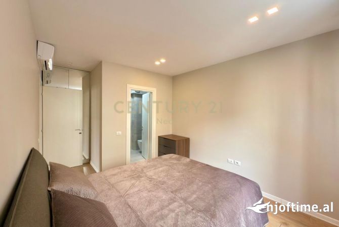 Shtepi ne shitje Apartament ne Tirane, 2+1, Mobilimi E mobiluar, Pagesa 230,000  Euro.