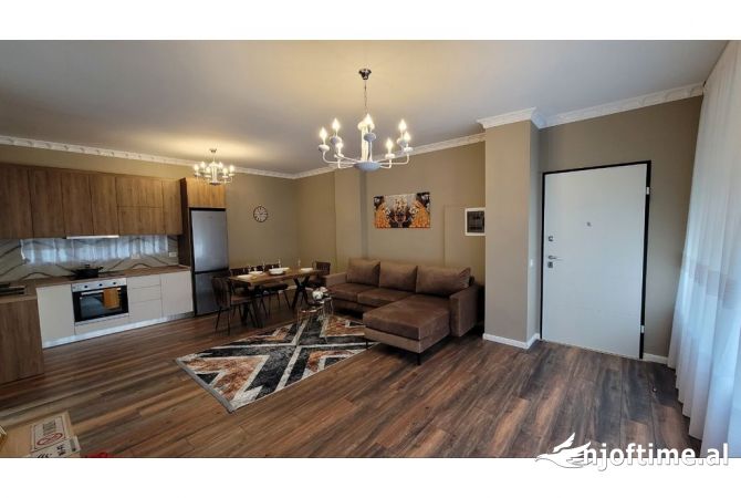 Shtepi ne shitje Apartament ne Tirane, 2+1, Mobilimi E mobiluar, Pagesa 280,000  Euro.