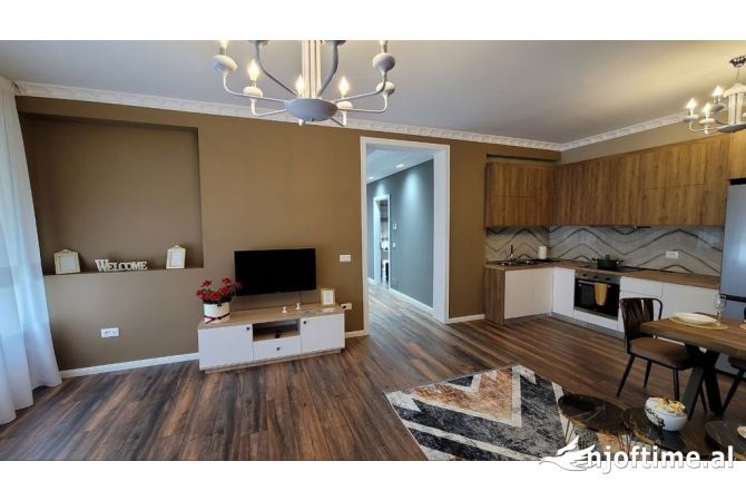 Shtepi ne shitje Apartament ne Tirane, 2+1, Mobilimi E mobiluar, Pagesa 280,000  Euro.