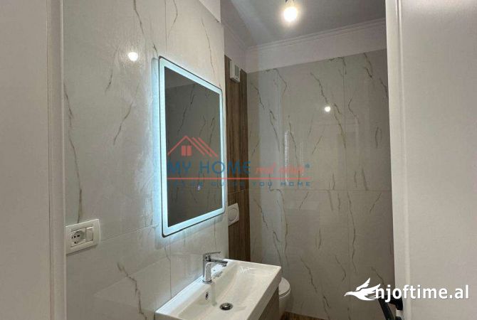 Shtepi ne shitje Apartament ne Tirane, 1+1, Mobilimi Bosh, pa mobiluar, Pagesa 120,000  Euro.