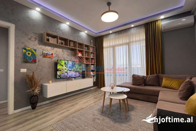 Shtepi me qera 2+1 ne Tirane - 760 Euro