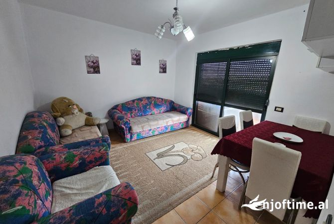 Shtepi me qera 2+1 ne Durres - 300 Euro