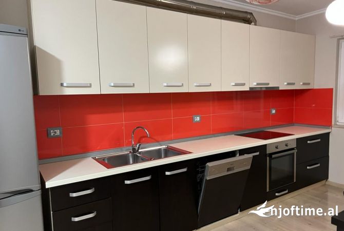 Shtepi me qera 2+1 ne Tirane - 550 Euro