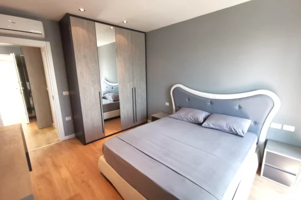 Shtepi me qera Apartament ne Tirane, 1+1, Mobilimi E mobiluar, Pagesa 600  Euro.