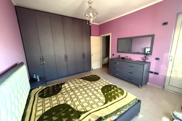 Shtepi me qera 2+1 ne Tirane - 500 Euro