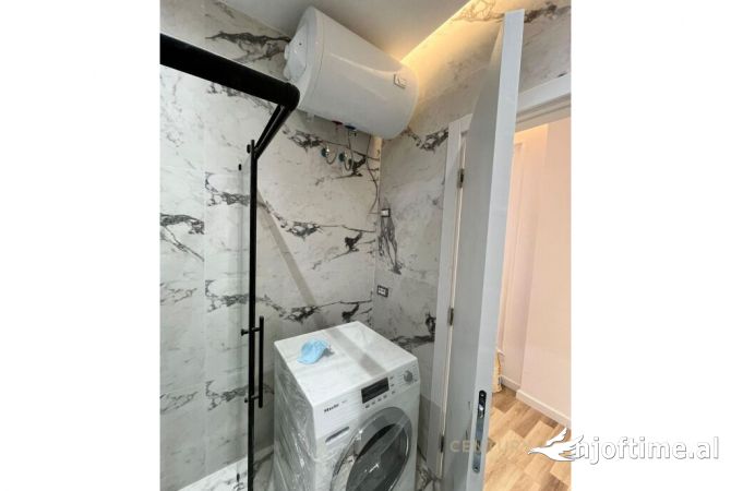 Shtepi ne shitje Apartament ne Tirane, 2+1, Mobilimi E mobiluar, Pagesa 220,000  Euro.