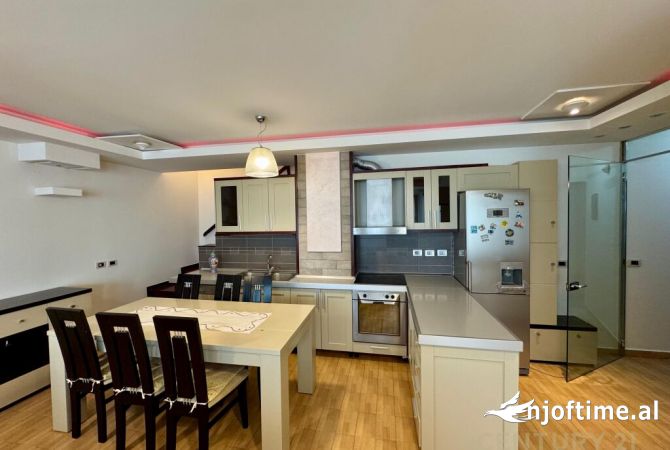 Shtepi me qera 2+1 ne Tirane - 900 Euro