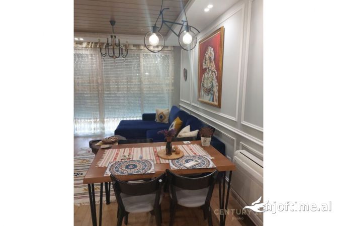 Shtepi me qera 2+1 ne Tirane - 750 Euro