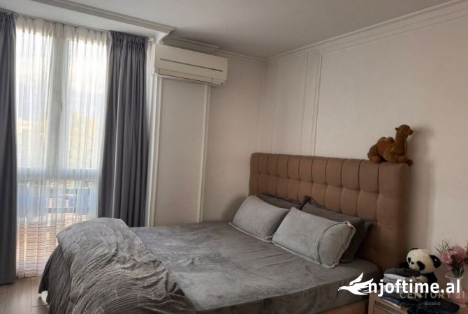 Shtepi ne shitje Apartament ne Tirane, 2+1, Mobilimi E mobiluar, Pagesa 220,000  Euro.