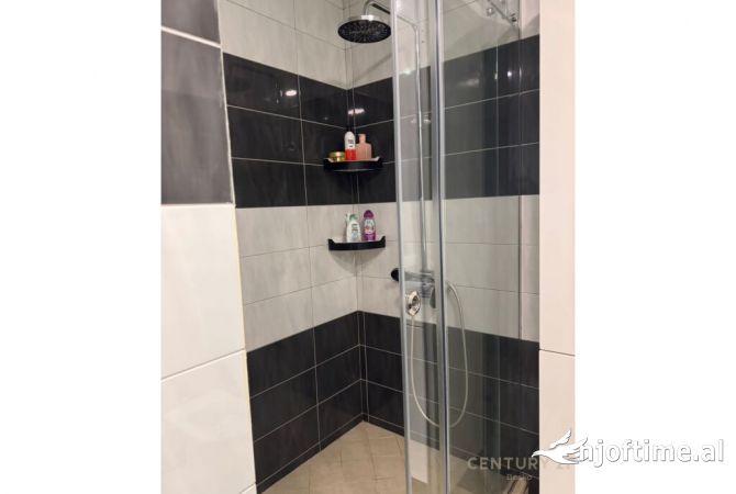 Shtepi ne shitje Apartament ne Tirane, 2+1, Mobilimi E mobiluar, Pagesa 220,000  Euro.