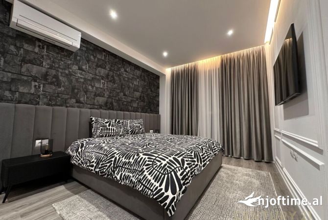 Shtepi me qera Apartament ne Tirane, 3+1, Mobilimi E mobiluar, Pagesa 1,450  Euro.